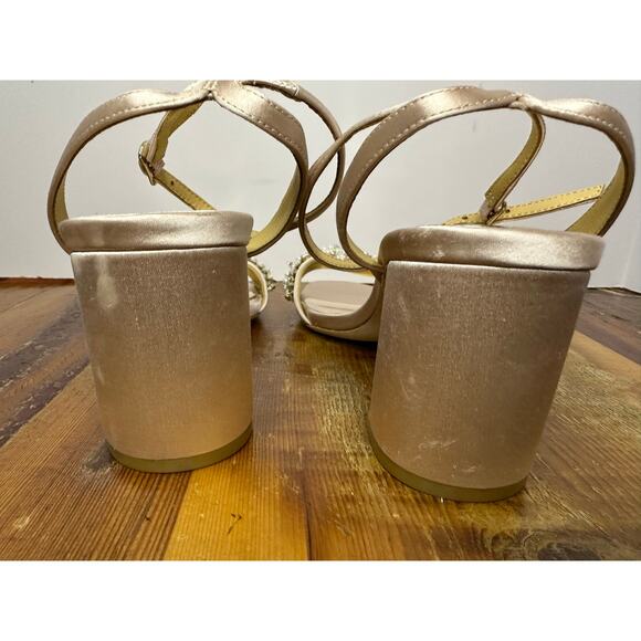 Badgley Mischka Women's Alyna Bejeweled Block Heel Pump Size 8.5 Champaigne - Picture 5 of 9